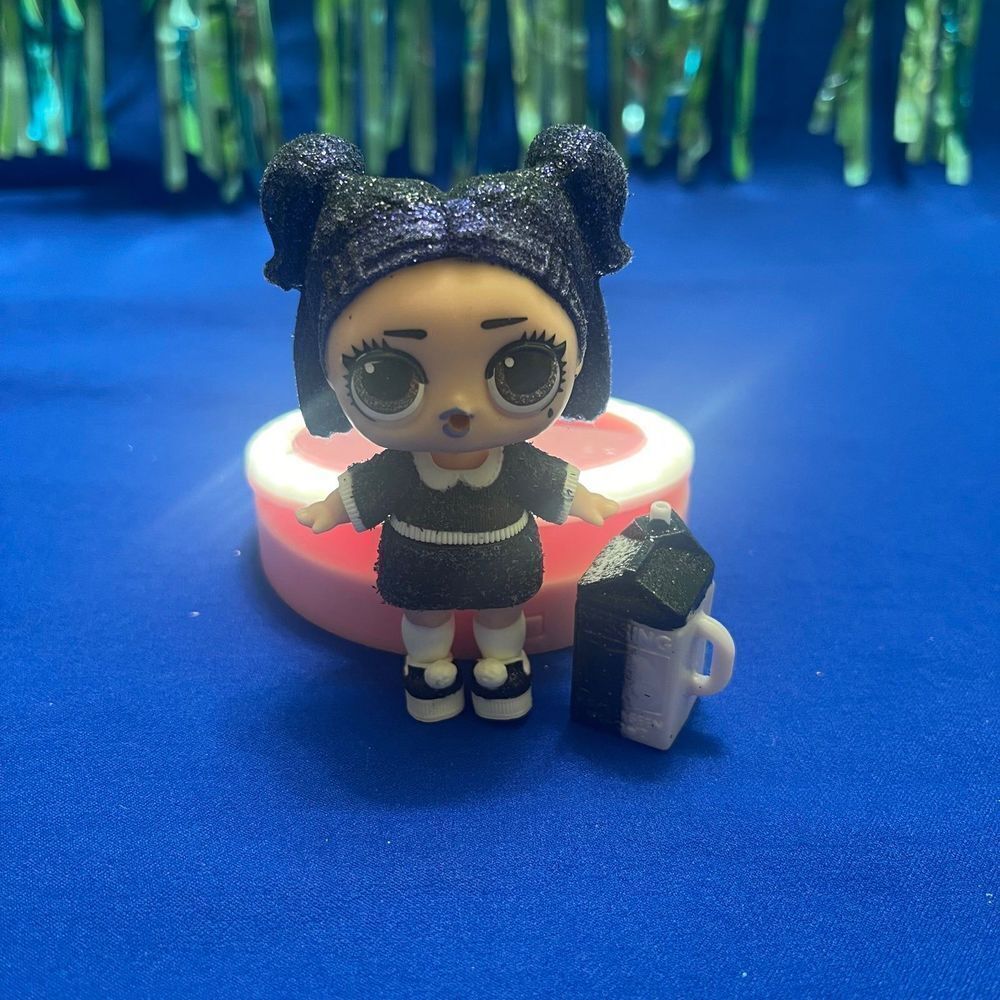 Lol Surprise MIDNIGHT mini doll